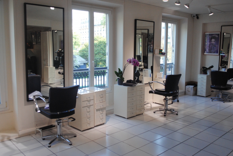 coiffure-LES FERRES-min_floor-home-office-property-living-room-room-781228-pxhere.com